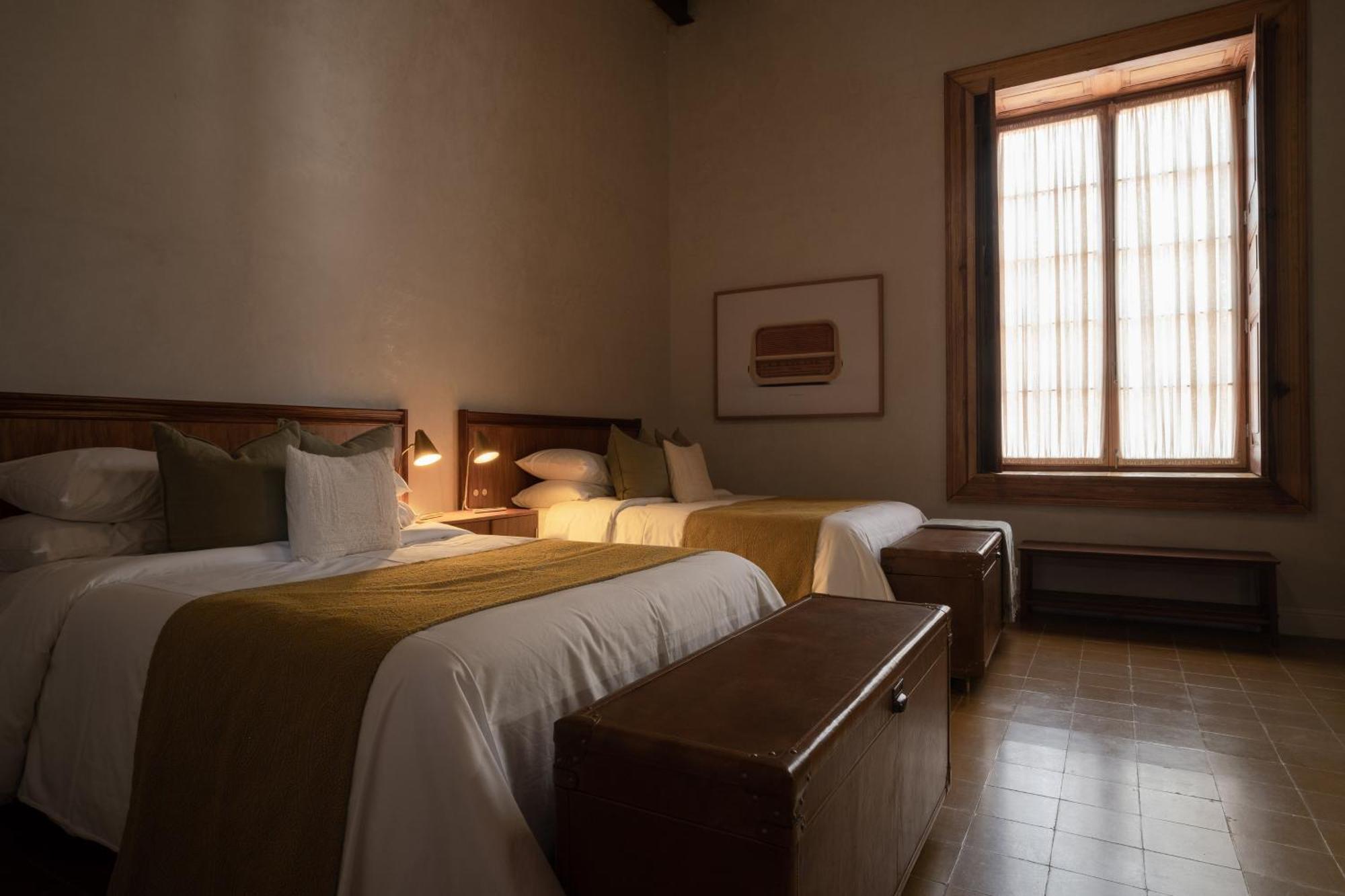 Hotel Hercules ケレタロ エクステリア 写真
